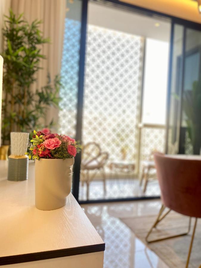 Spacious New 2 Bedroom Apt-in Amazing Location B6 Appartement Riyad