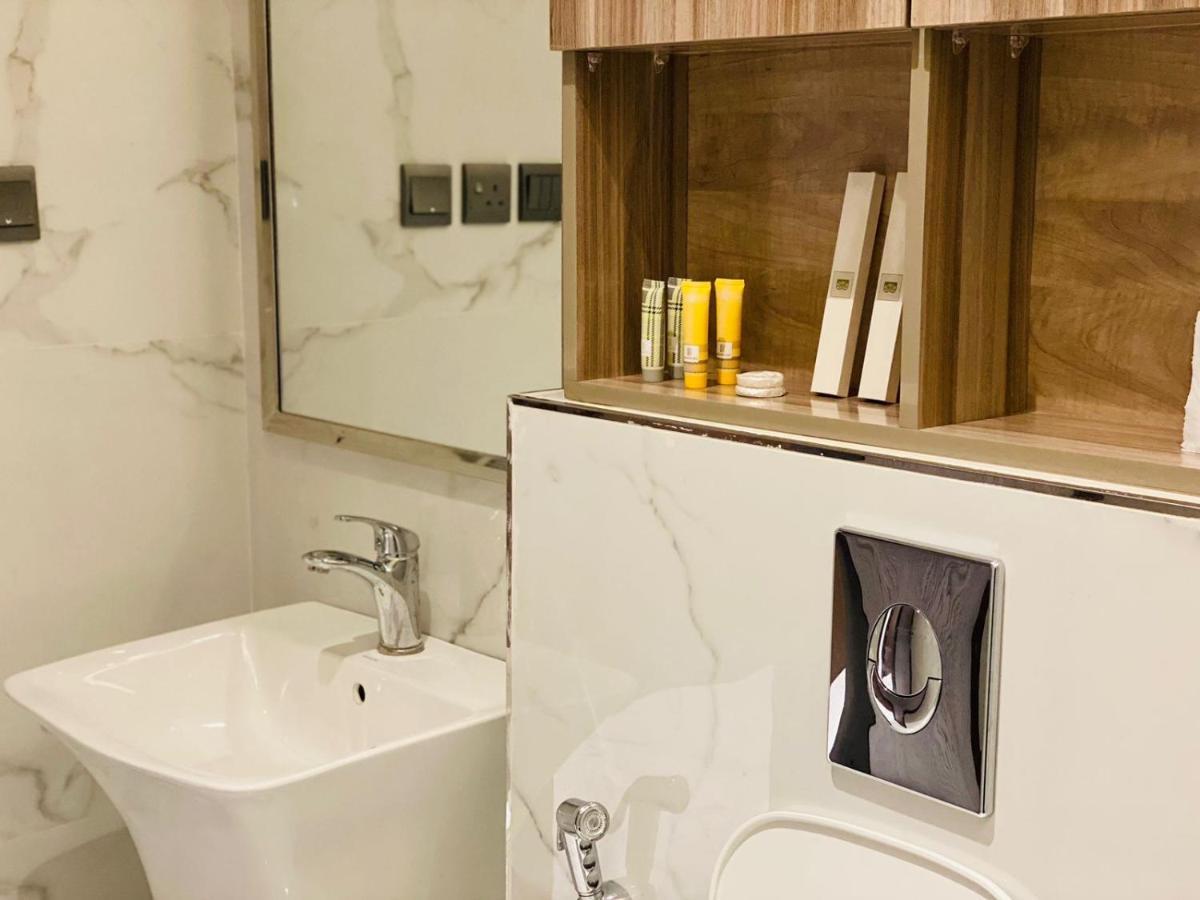 Spacious New 2 Bedroom Apt-in Amazing Location B6 Appartement *