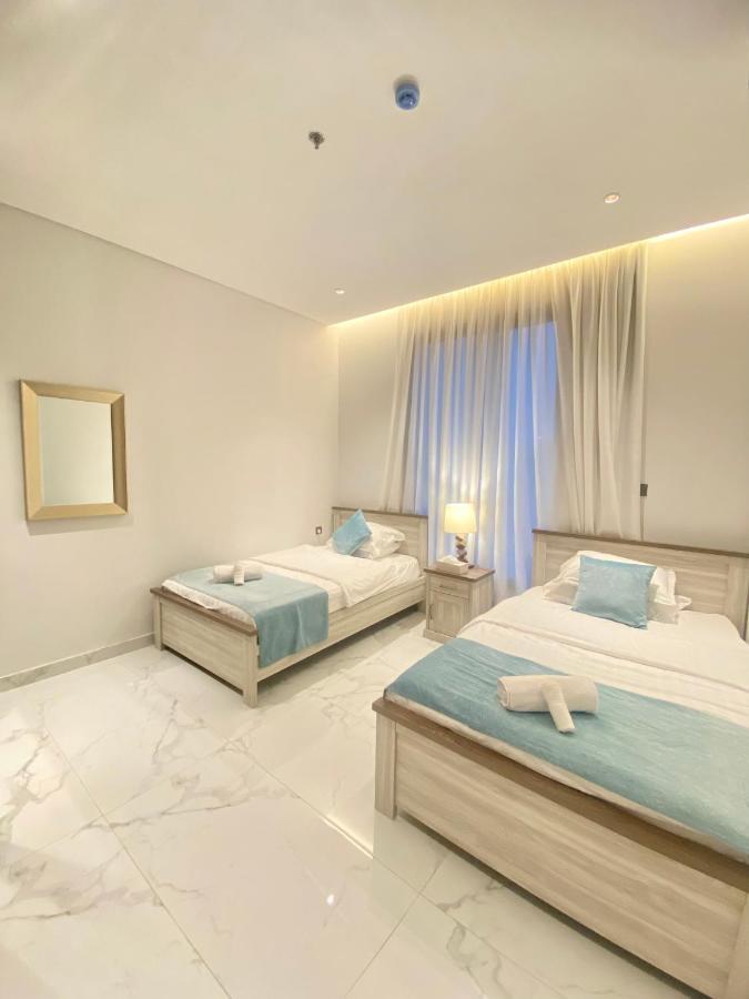 Spacious New 2 Bedroom Apt-in Amazing Location B6 Appartement Riyad